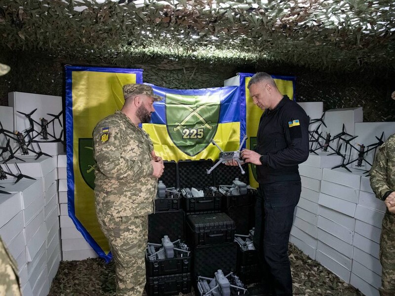 Община Киева передала бойцам 225-го штурмового полка более 3 тыс. БПЛА – Кличко