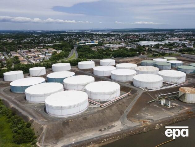 США випустять зі стратегічного резерву мільйони барелів нафти, щоб стабілізувати ціни