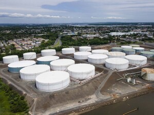 США выпустят из стратегического резерва миллионы баррелей нефти, чтобы стабилизировать цены