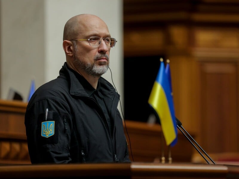 Було приблизно 320 влучань. В уряді розповіли про масштаб атак на Кременчуцький НПЗ