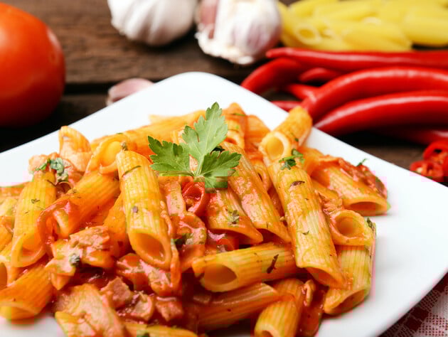 Макароны так не варят. Клопотенко назвал две ошибки, которые испортят вкус блюда безвозвратно