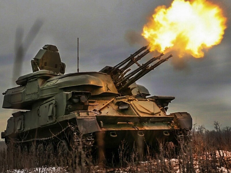 ППО збила протягом ночі 58 ракет і понад 400 дронів