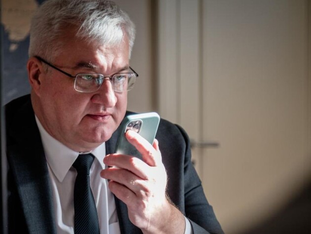 51-летний министр иностранных дел Украины Сибига показал свою жену. Фото