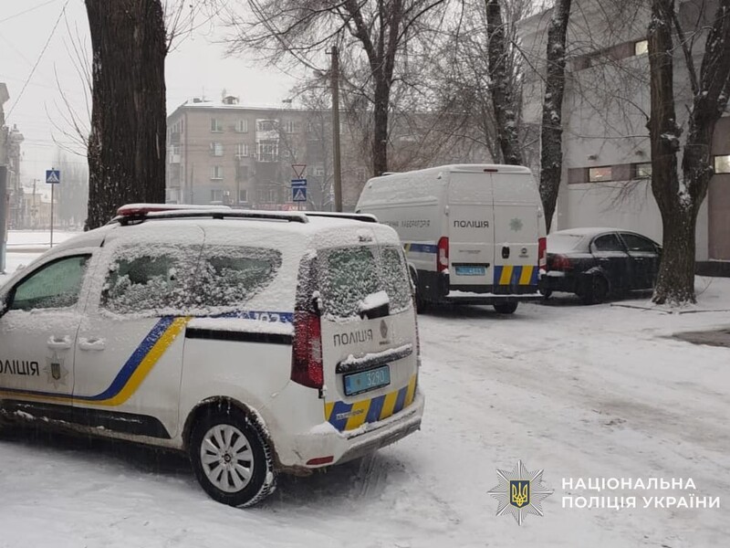 В Днепре ударили и пытались похитить судью. Она в больнице