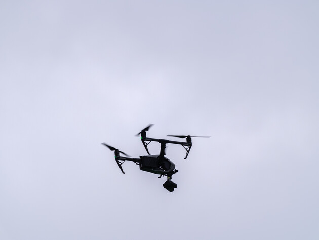 Під Черніговом дрон ударив по блокпосту. Загинув військовий, є поранені