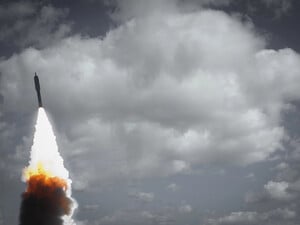 В Fire Point заявили, что начинают тестировать баллистические ракеты FP-7 на 