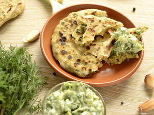 Супервкусные творожные лепешки с зеленью. Быстрый рецепт