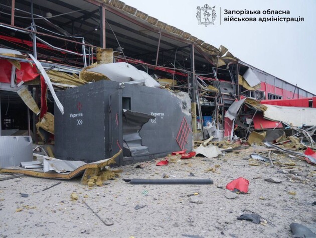 Армія РФ атакувала балістикою Запоріжжя. Пошкоджено термінал 