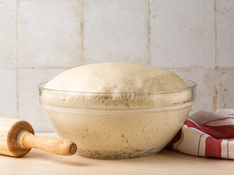 Коли й навіщо треба солити дріжджове тісто. Розкрили секрет пухкої випічки