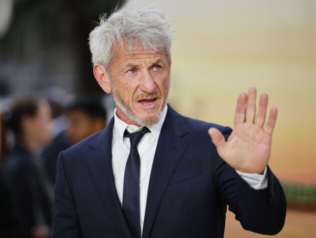 Пенн впервые прокомментировал визит в Украину вместо 