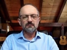 К фюзеляжу самолета ЕС нужно приделать два крыла с двигателями – Лондон и Киев