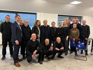 Білорусь у день візиту спецпосланника США відпустила 250 політв'язнів