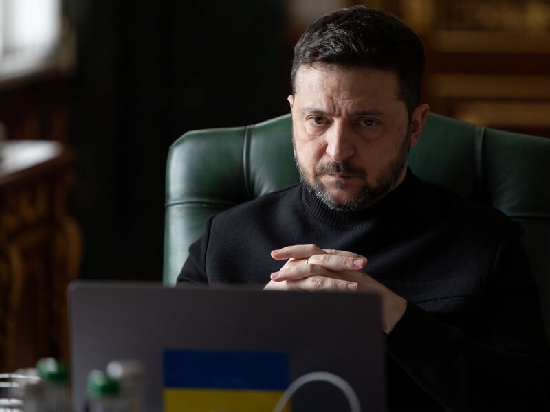 "Уже в пути". Зеленский объявил о продолжении мирных переговоров 