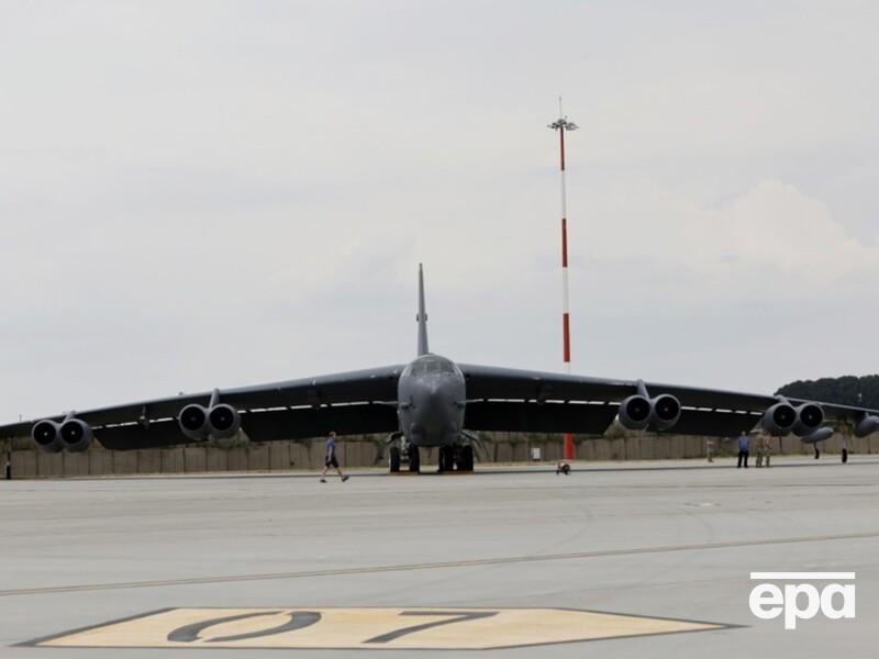 Над базою зі стратегічними бомбардувальниками США тиждень фіксували "хвилі" несанкціонованих дронів