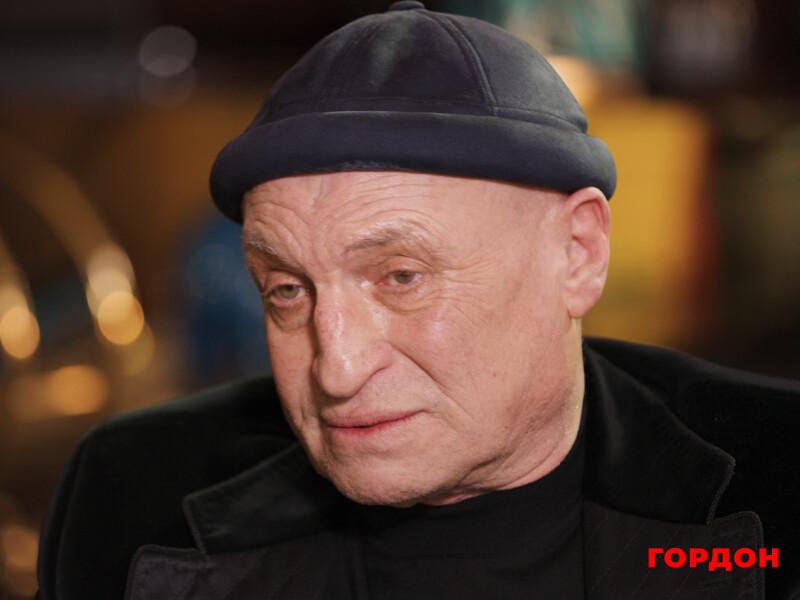 Буряковский удивил, почему всегда носит шапку