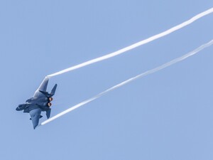 Военное командование США назвало ложью информацию о сбивании Ираном американского истребителя