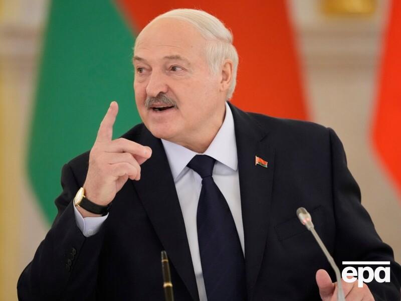 Лукашенко назвав себе "вигідним" президентом, який не тримається за владу. Він на посаді з 1994-го