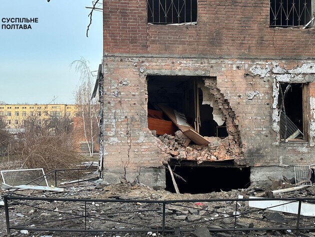 У Полтаві під обстрілом загинуло двоє людей. У регіоні затримуються потяги