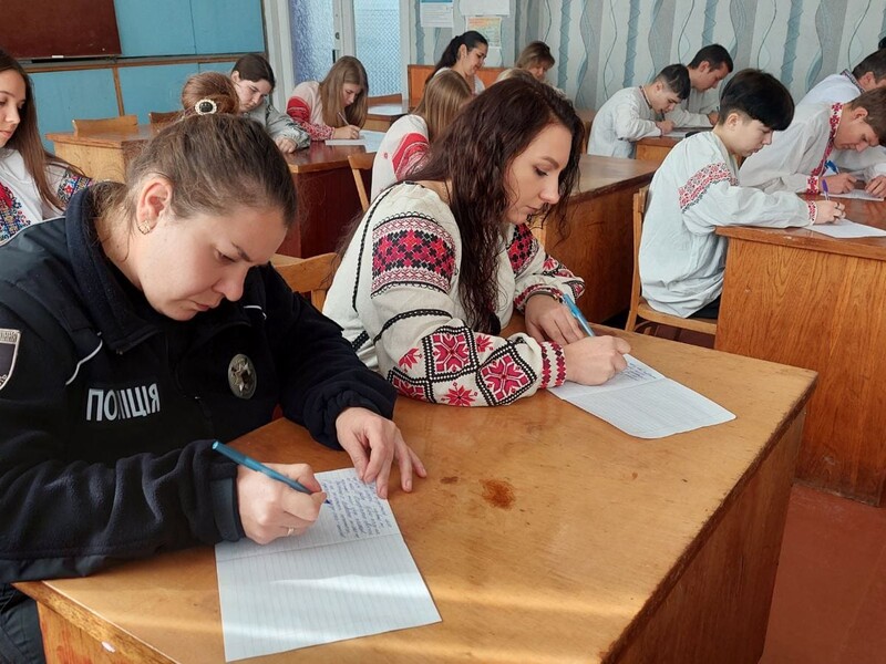 Батьків штрафуватимуть, якщо діти пропускатимуть школу? Що означає резонансна заява міністра