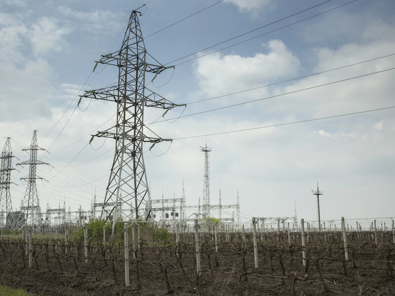 Молдова вводит чрезвычайное положение в энергетике из-за последствий атаки РФ на Украину