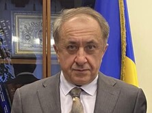 Щоб гривня була сильною, потрібно розвивати ринки, а не бігати з бубном на Хортиці