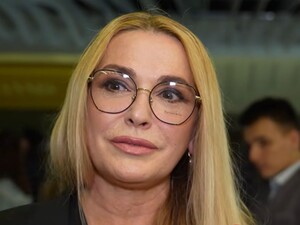 59-летняя Сумская откровенно рассказала о флирте с молодыми поклонниками в соцсетях