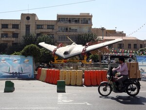 Россия планирует передать Ирану дроны и вооружения. Что известно из данных разведки