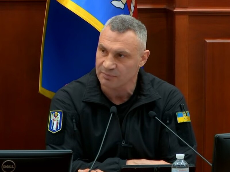 Київ розпочав підготовку до наступної зими за день після закінчення опалювального сезону. Кличко зібрав сесію Київради