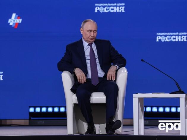 В РФ зафиксировали самый низкий рейтинг одобрения Путина с начала войны против Украины