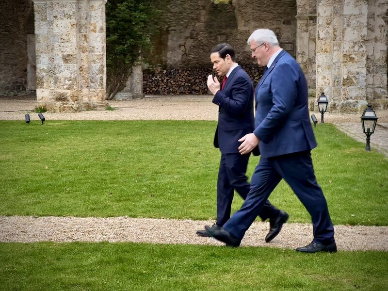 США попередили союзників про ймовірні перебої з постачанням зброї Україні – Politico