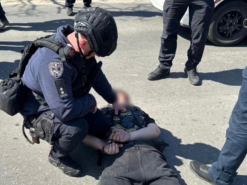 В Одесі військовослужбовець у відпустці влаштував стрілянину, його затримали – поліція