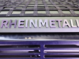 Rheinmetall опублікувала пост про українців після критики українських дронів від глави компанії. Що їй відповіли?