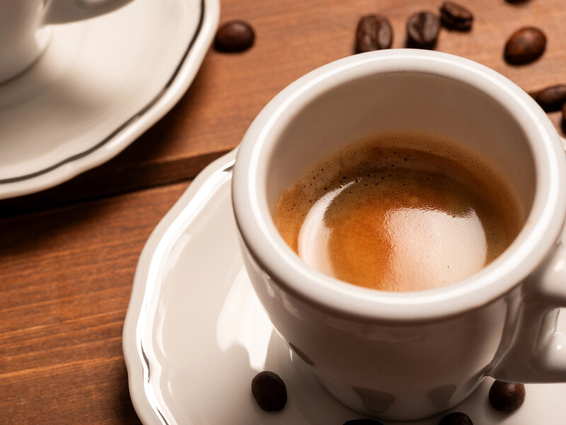 Кофеин может компенсировать серьезный симптом, вызванный недостатком сна – ученые