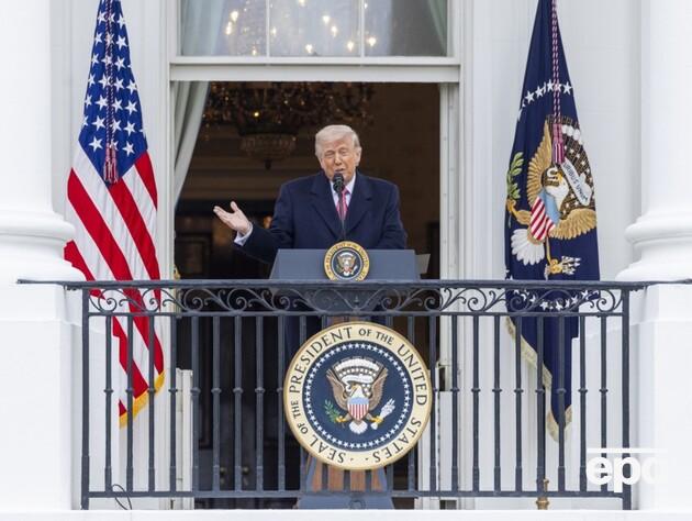 Самолету Трампа не дали взлететь из-за неизвестного беспилотника