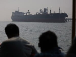 Иран удвоил доходы от нефти во время войны на Ближнем Востоке. При чем здесь Китай