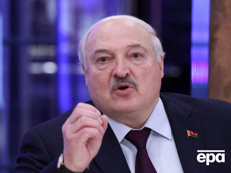 Лукашенко: Жодного мирного часу бути не може. Ми готуємося до війни