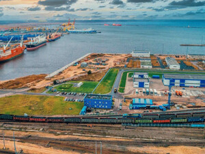 Оприлюднили нові супутникові знімки портів у Приморську й Усть-Лузі після багатоденної пожежі