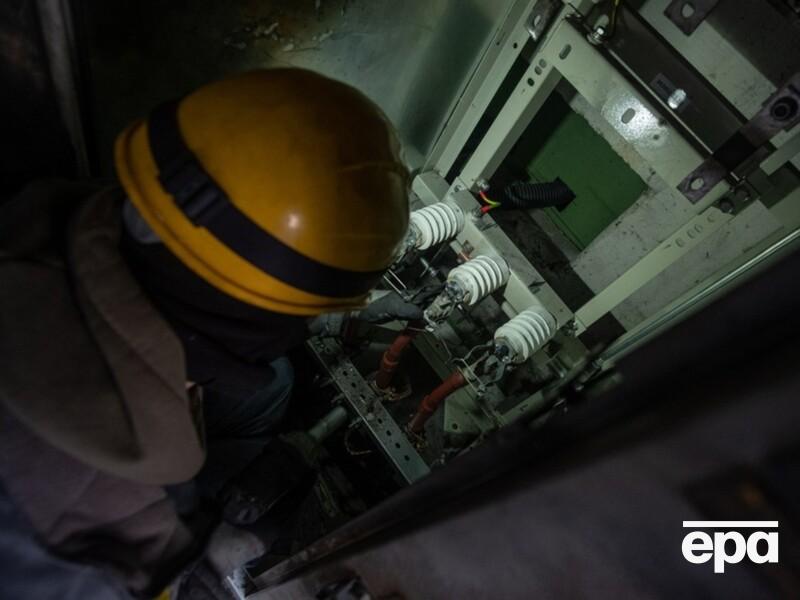 Україна повертається до графіків вимкнення світла. В "Укренерго" пояснили причину