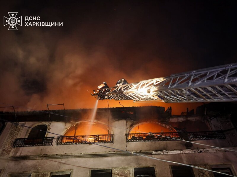 Четыре ракеты по одному району. РФ ударила по Харькову баллистикой