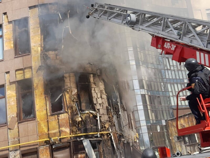 Почти 40 ракет и полтысячи дронов. Что известно о массовой атаке РФ на Украину 3 апреля