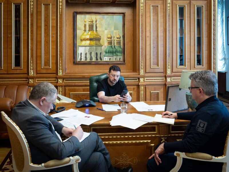 Одна з країн відмовиться від зерна, яке РФ експортує з окупованих територій України – Зеленський