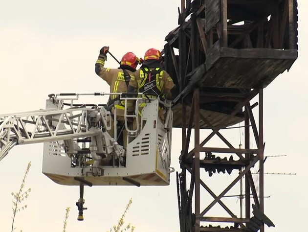 У Польщі у Страсну п'ятницю згорів хрест з особливим символічним значенням. Фото, відео