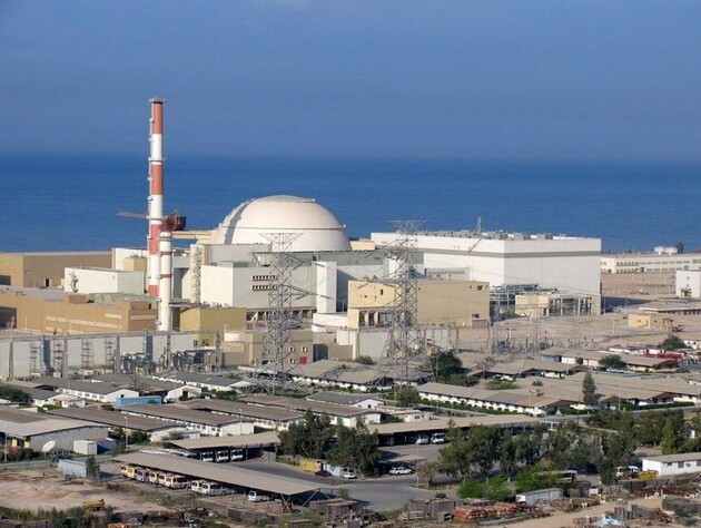 Іран заявив про удар біля АЕС 