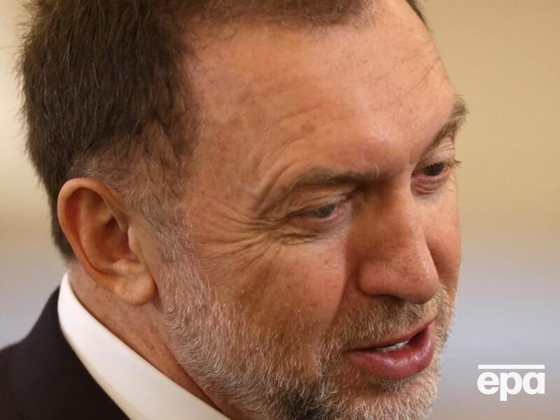 По 12 годин шість днів на тиждень. У РФ можуть збільшити тривалість роботи