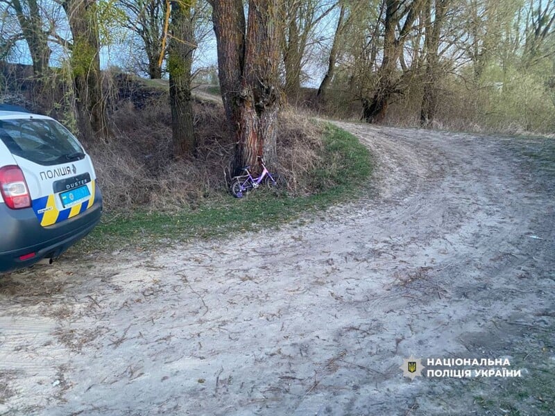 Не повернулися після велопрогулянки. У Рівненській області знайшли тіло трирічної дитини, іншу шукають. Фото