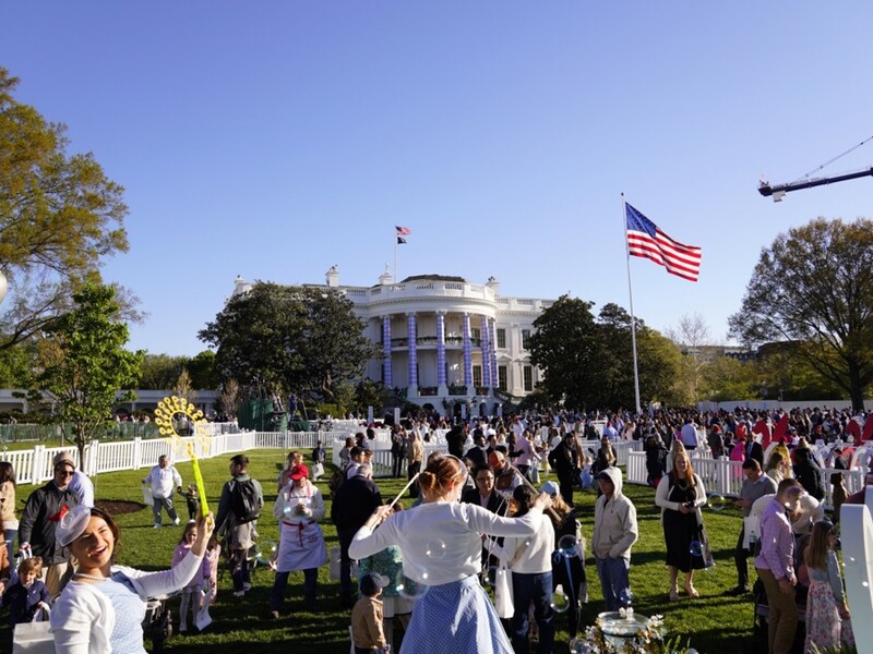 В сети возмутились из-за пасхальных сообщений администрации Трампа