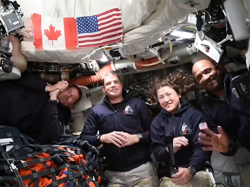 Астронавты Artemis II установили исторический рекорд по дальности полета в космос