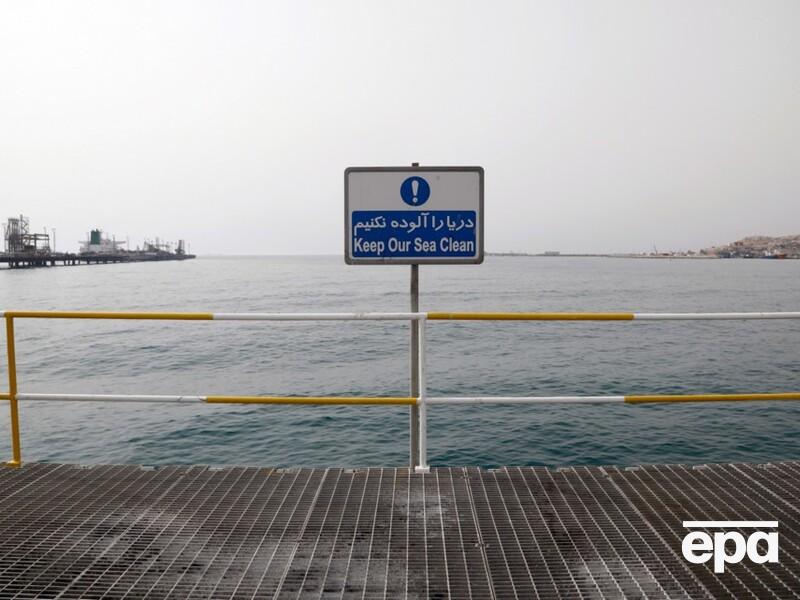 США нанесли удары по "жемчужине" Ирана – острову Харг – СМИ