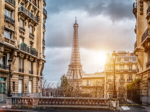 Спецоперация украинцев в Париже. Как россиянин оказался подписан на Стерненко и 