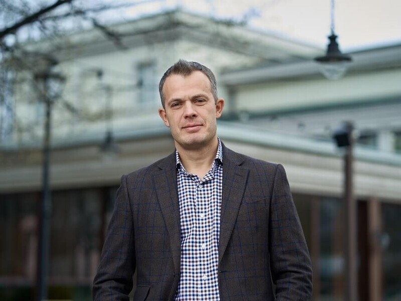 Цінові обмеження, небаланси й борги підривають довіру на енергоринку – Тинний